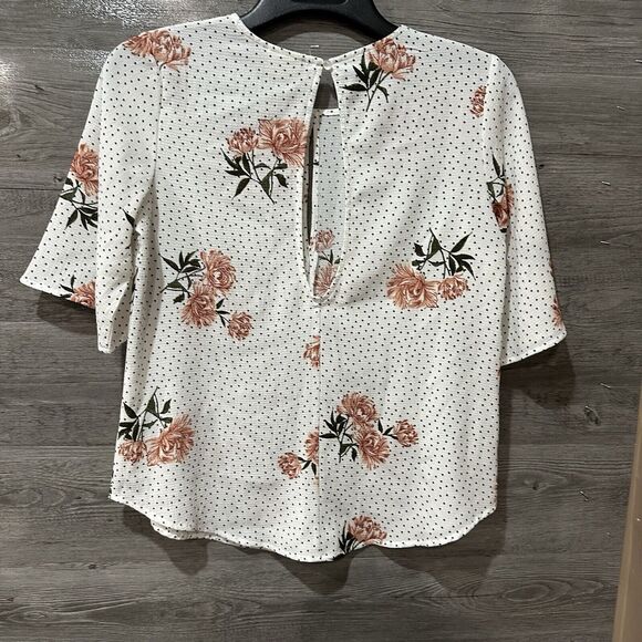 H.I.P. By Buckle Women’s blouse White Floral Polka Dot size Small Open Back - Picture 7 of 8